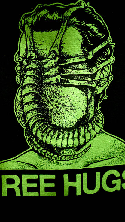 Free Hugs - T-shirt